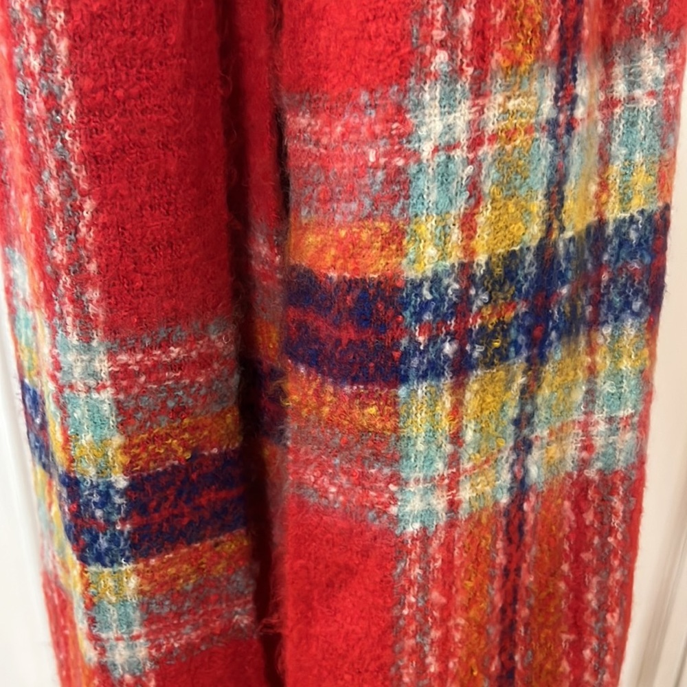 Beautiful red & yellow tartan ted scarf/wrap.